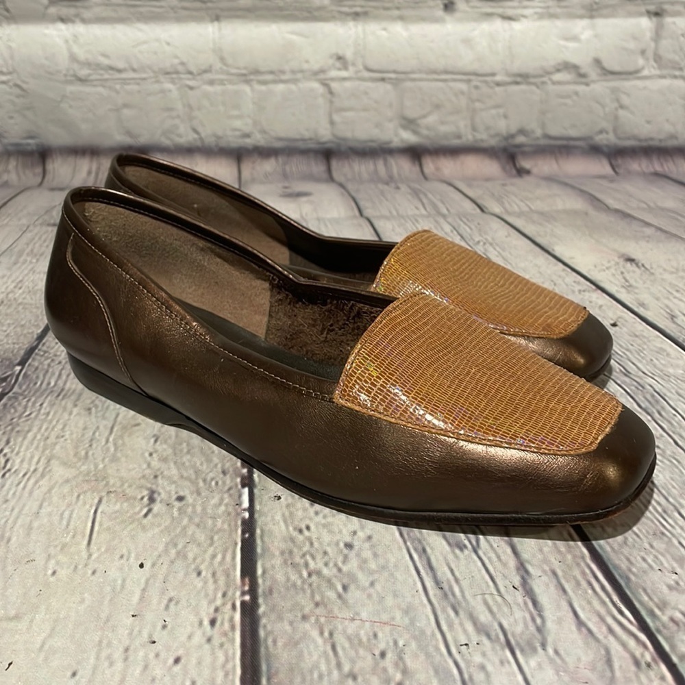 Enzo Angiolini Bronze leather flats Sz 6.5M